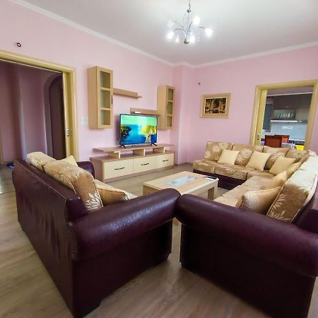 Cheerful 2 Bedroom Villa With Free Parking. Αργυρόκαστρο Εξωτερικό φωτογραφία