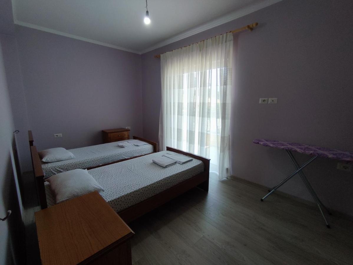 Cheerful 2 Bedroom Villa With Free Parking. Αργυρόκαστρο Εξωτερικό φωτογραφία