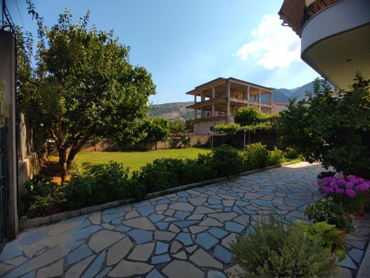 Cheerful 2 Bedroom Villa With Free Parking. Αργυρόκαστρο Εξωτερικό φωτογραφία
